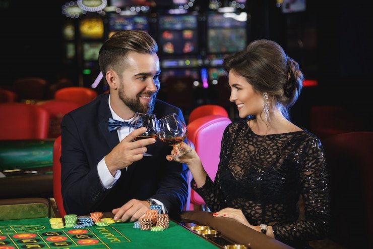 Antarmuka permainan Crazy Time di latoto slot dengan spinner interaktif dan panel kontrol taruhan